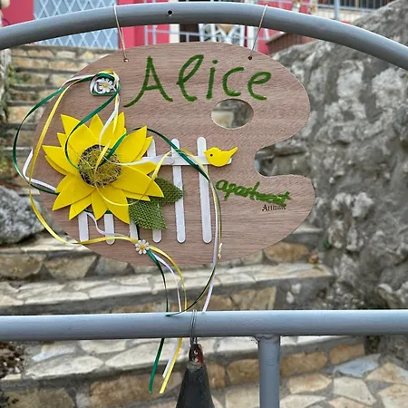 Alice Agia Efimia